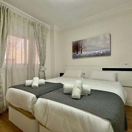 Ayala Malaga City Center 6Pax מראה חיצוני תמונה
