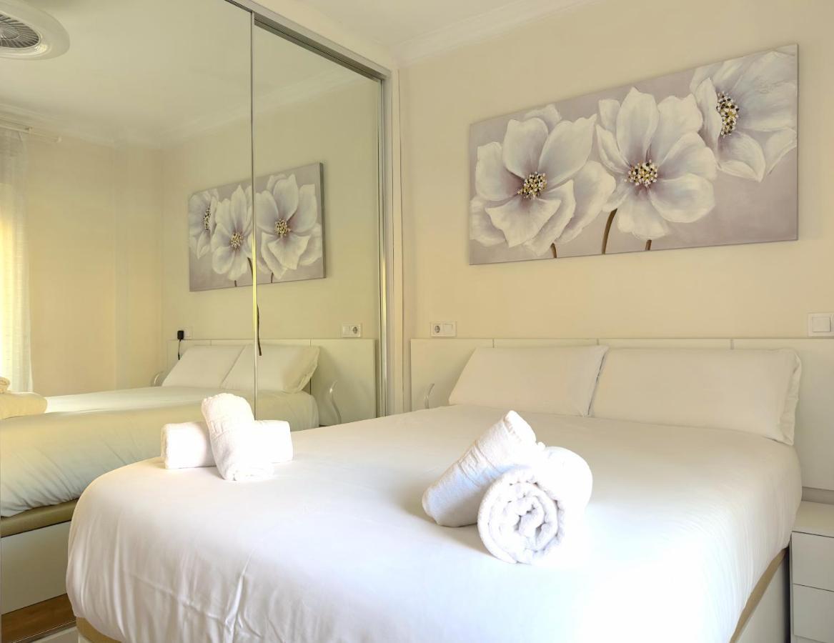 Ayala Malaga City Center 6Pax מראה חיצוני תמונה